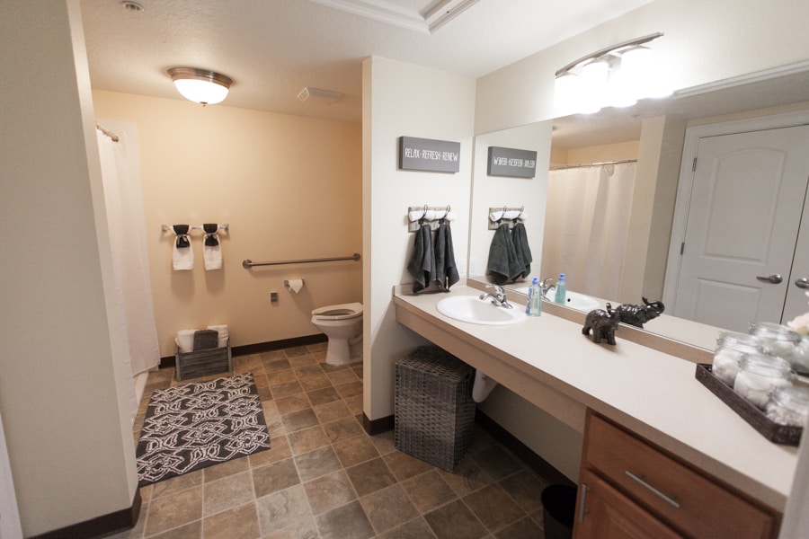 ANGELS SENIOR LIVING AT CONNERTON COURT, LLC - Photo 5