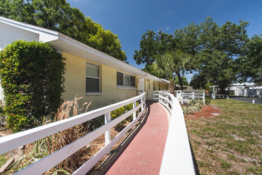 ANGELS SENIOR LIVING AT NORTH TAMPA - Photo 10