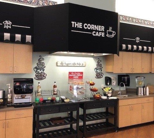12-corner-cafe